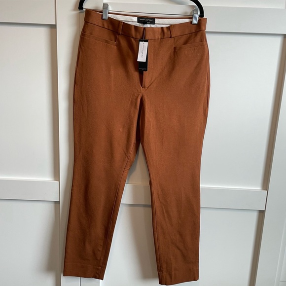 NWT BANANA REPUBLIC Sloan Umbria Brown High Rise Pants 14P - Picture 1 of 6